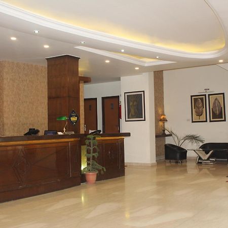 Hotel Broadways Inn Manali  Exterior photo