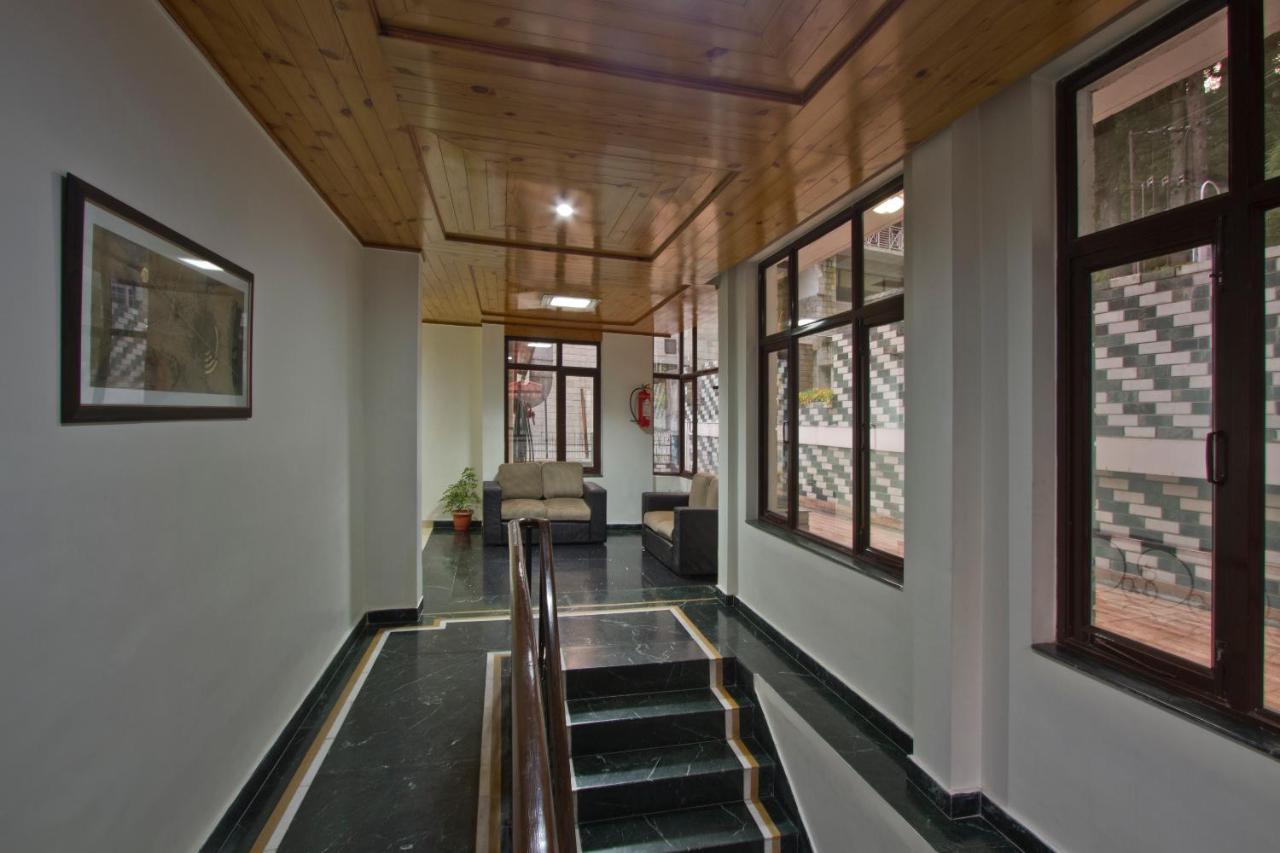 Hotel Broadways Inn Manali  Exterior photo